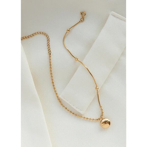 خلخال الحظ المنقوش