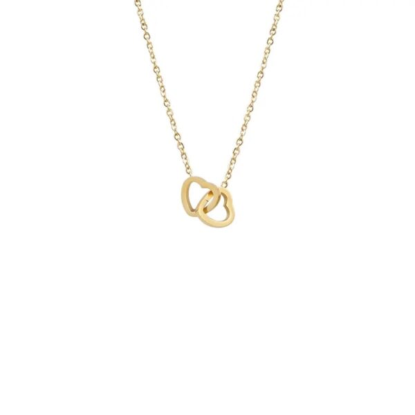 قلادة القلوب المتشابكة