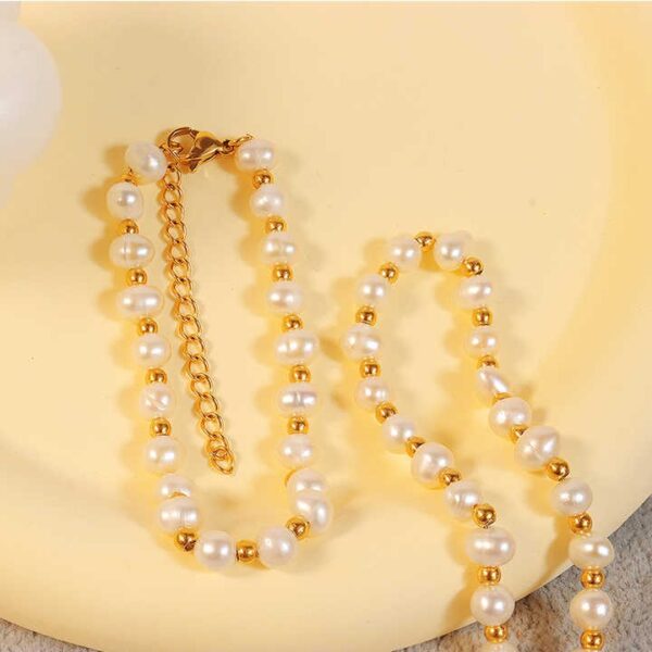 اسوارة اللؤلؤ الذهبية