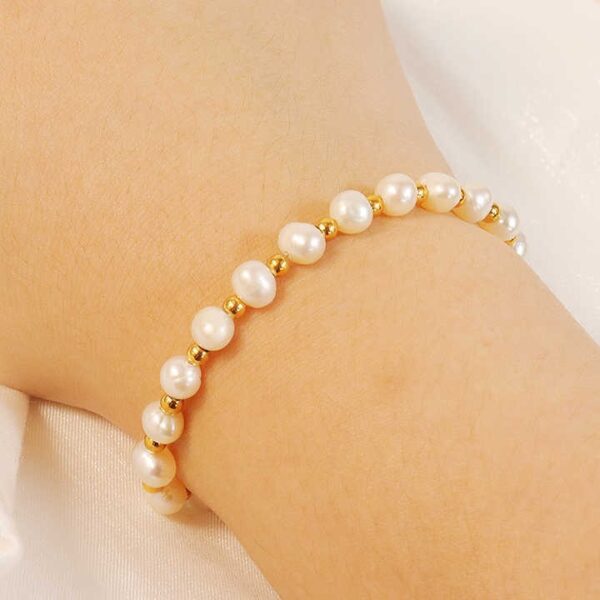 اسوارة اللؤلؤ الذهبية