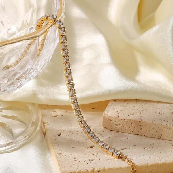 اسوارة تنس الفصوص