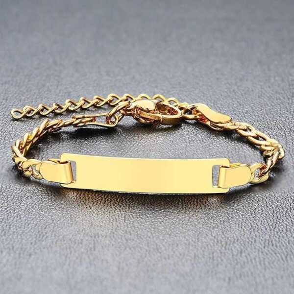 اسوارة لوحة الاسم الذهبية للأطفال