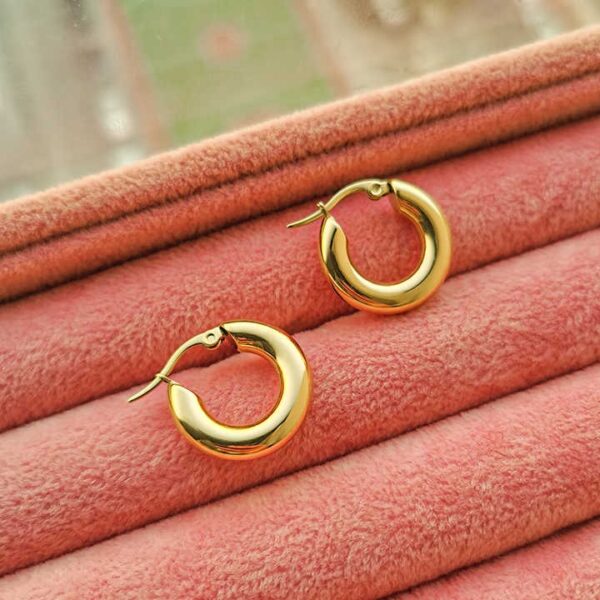 اقراط الكفة السميكة