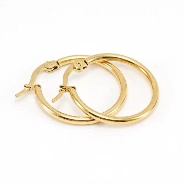 اقراط الكلاسيك